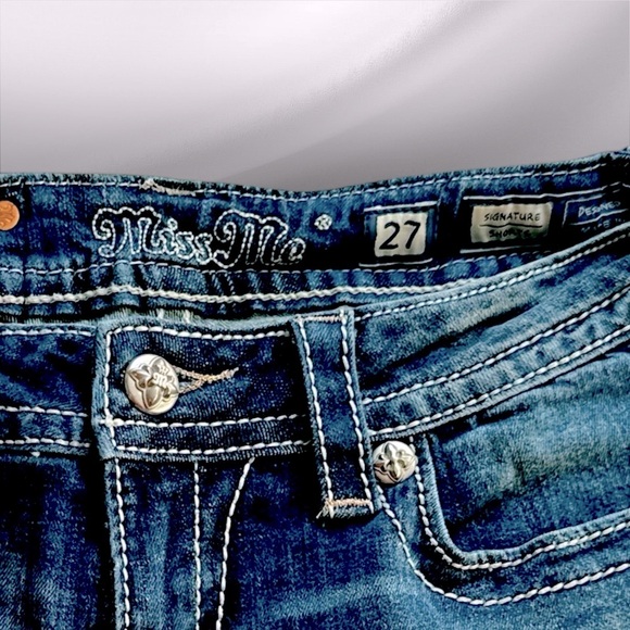 Miss Me Dark Blue Jean Shorts Excellent Condition - Picture 5 of 10